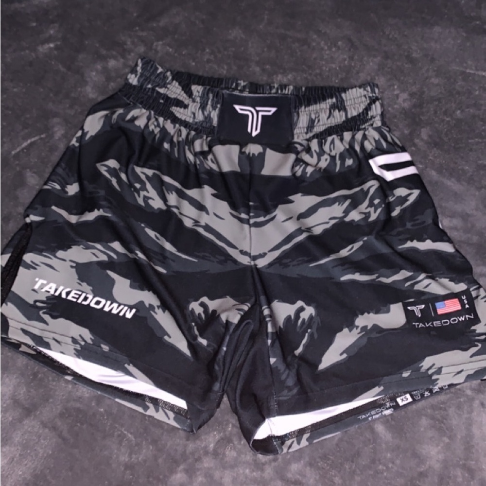 Takedown Shorts